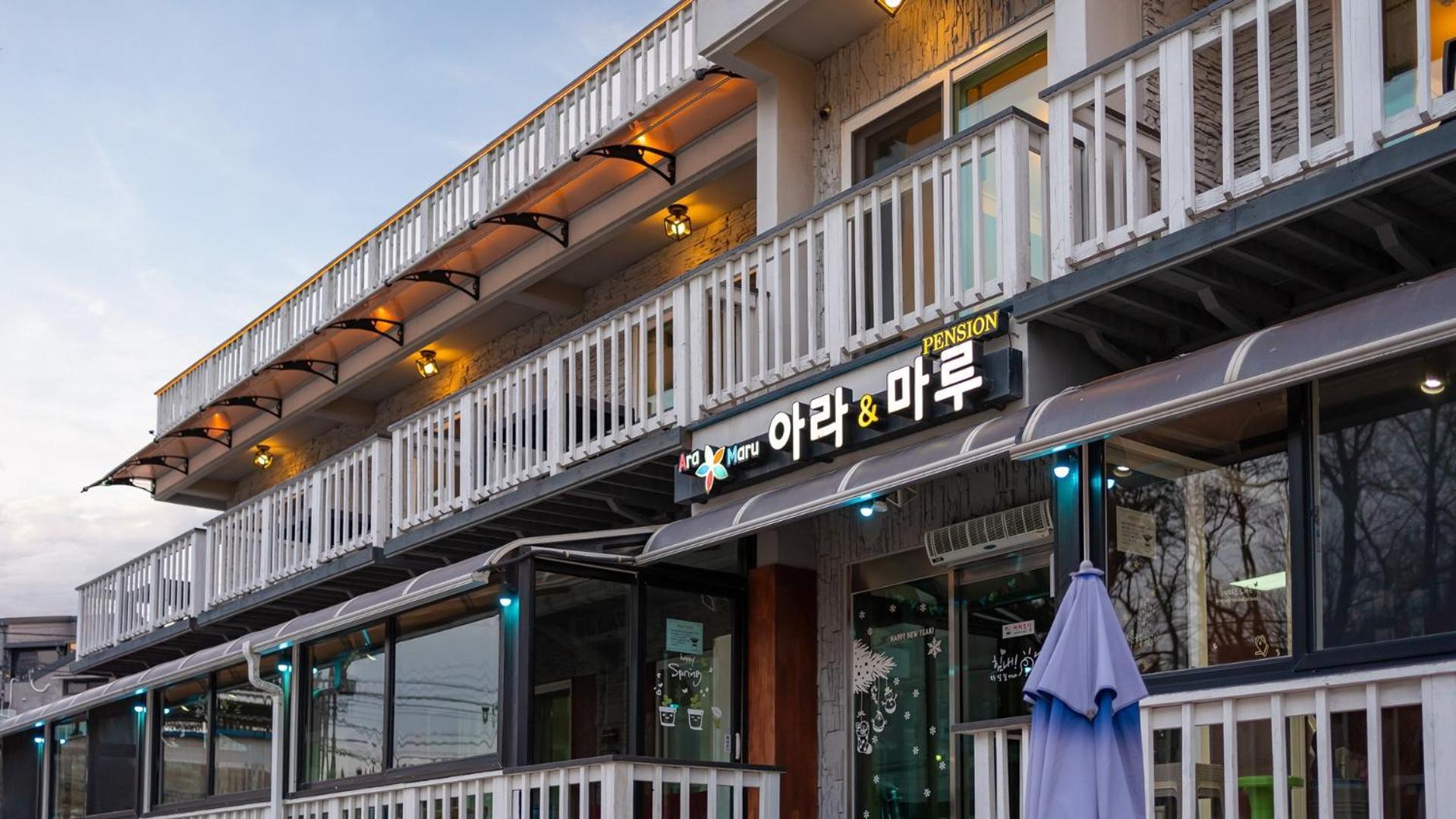 Goseong Araenmaru Pension Exterior foto